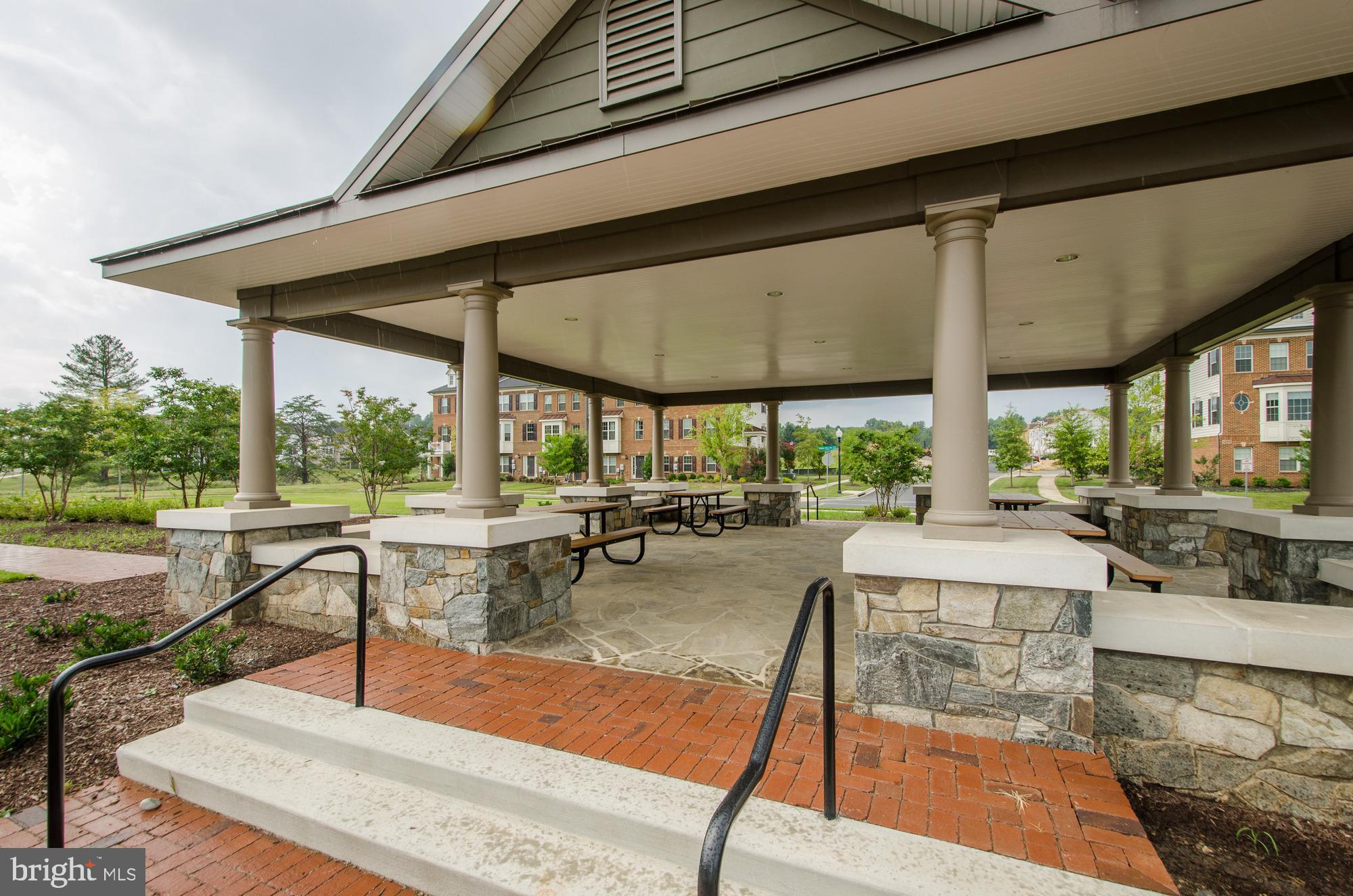 POPLAR RUN - Residential Lease