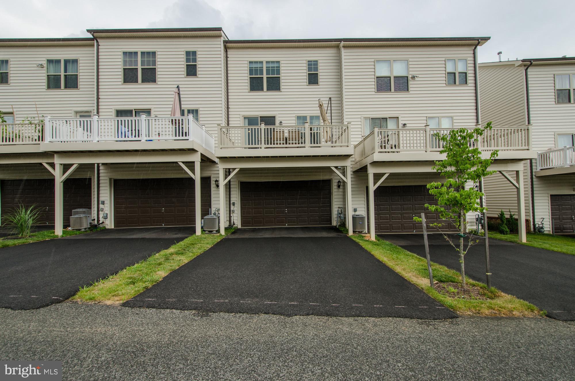 POPLAR RUN - Residential Lease