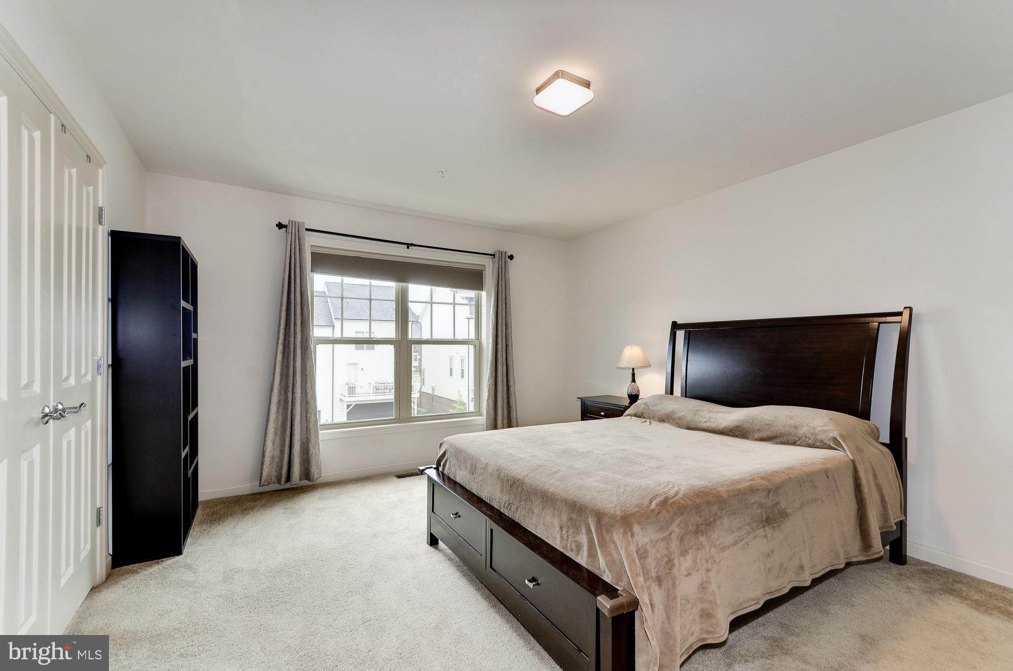 POPLAR RUN - Residential Lease