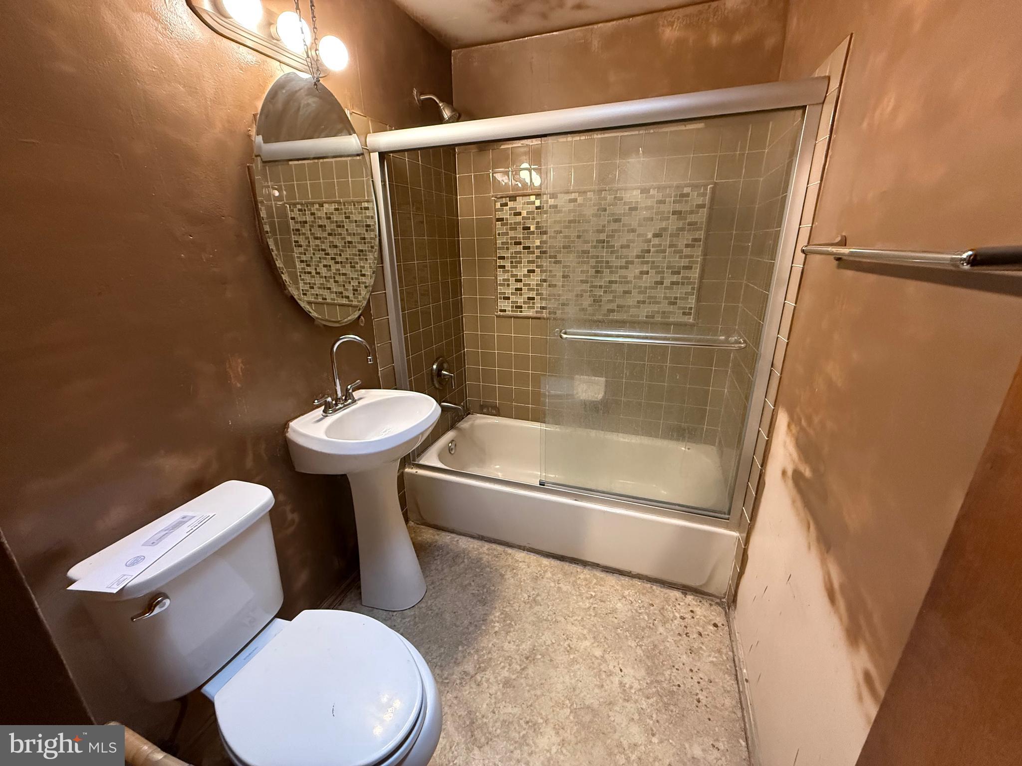 TEMPLE UNIVERSITY - Residential