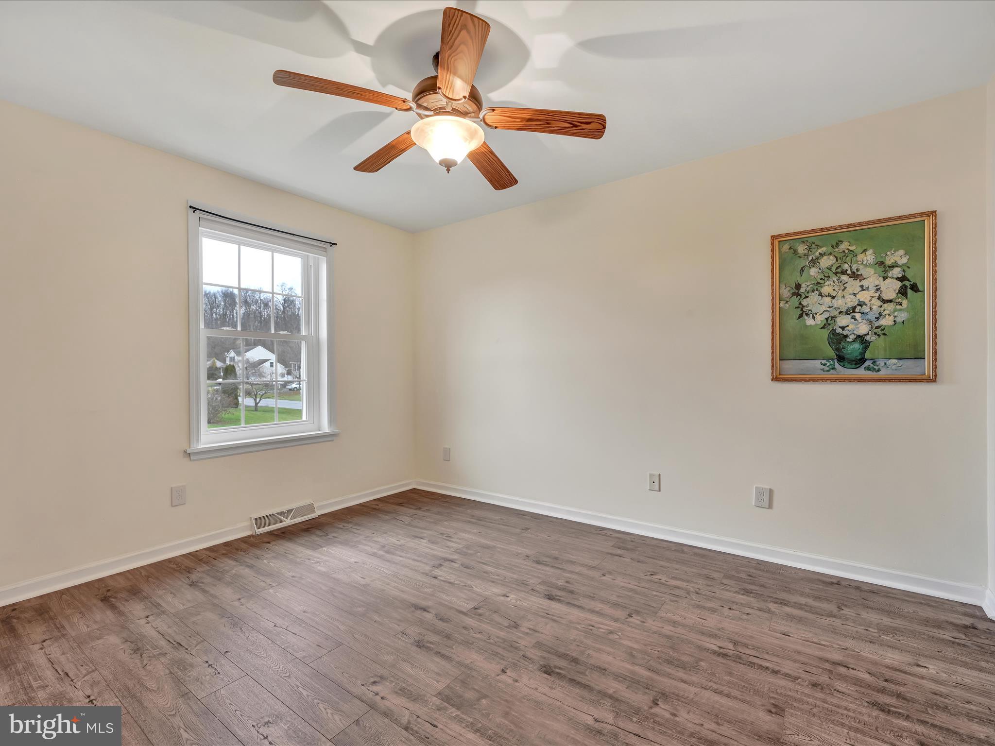 COMMODORES LANDING - Residential