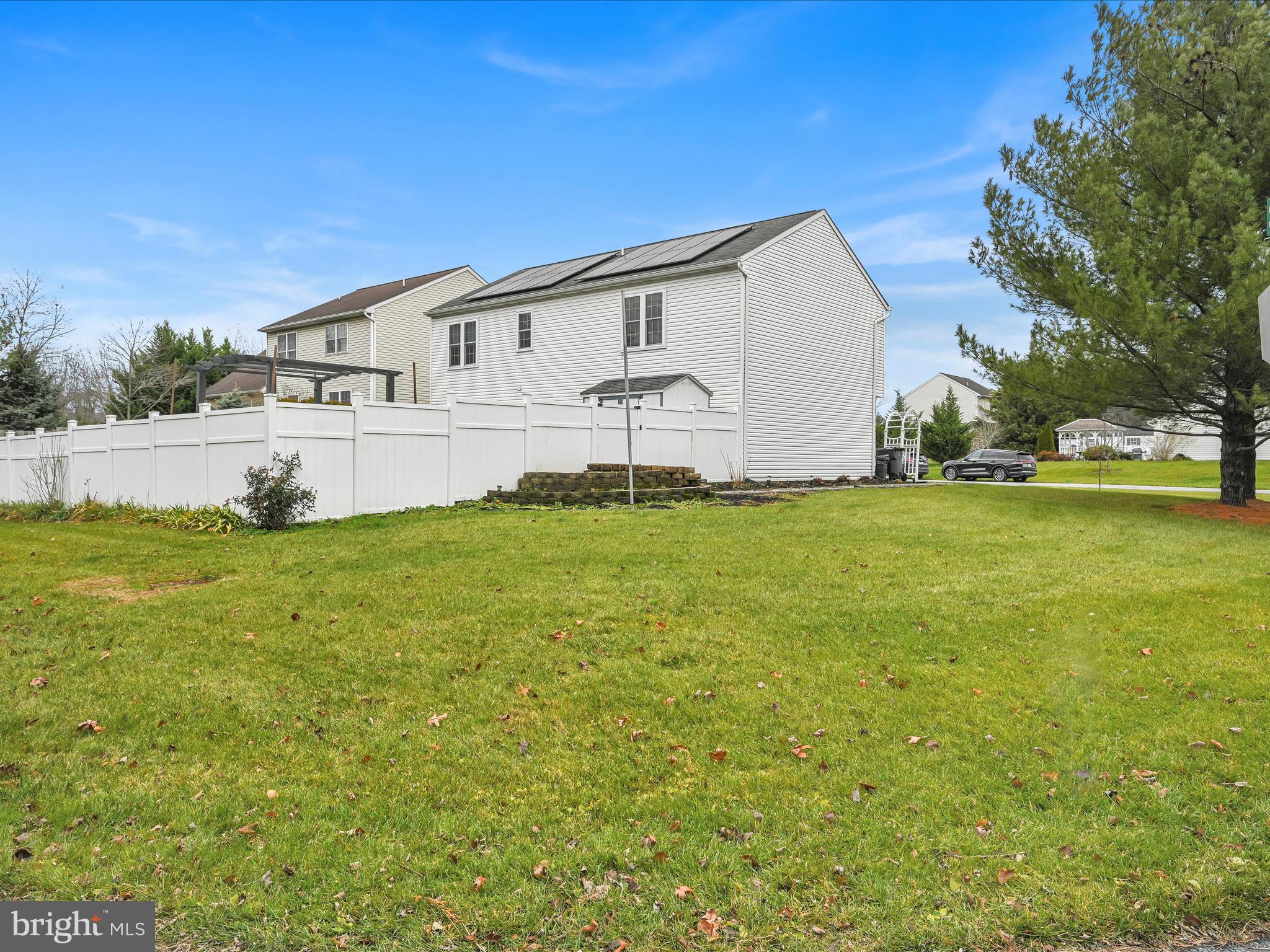 COMMODORES LANDING - Residential