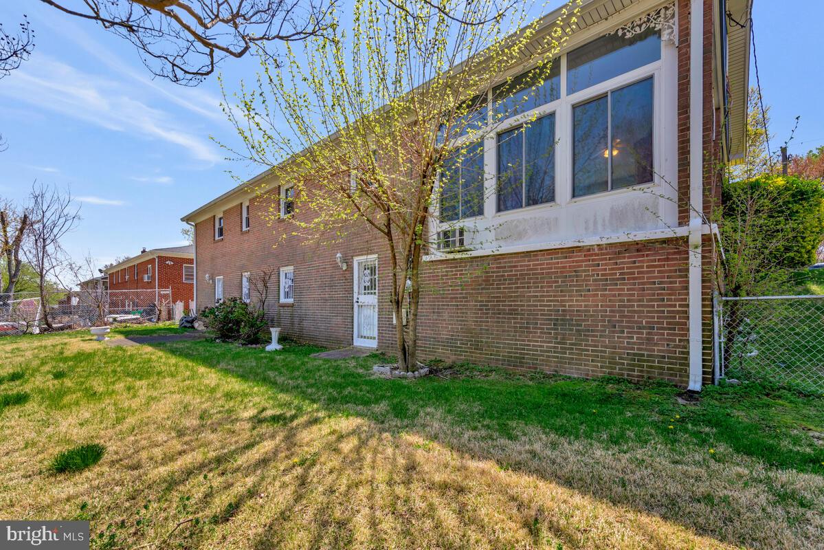 NORRIS PYLES FORESTVILLE - Residential