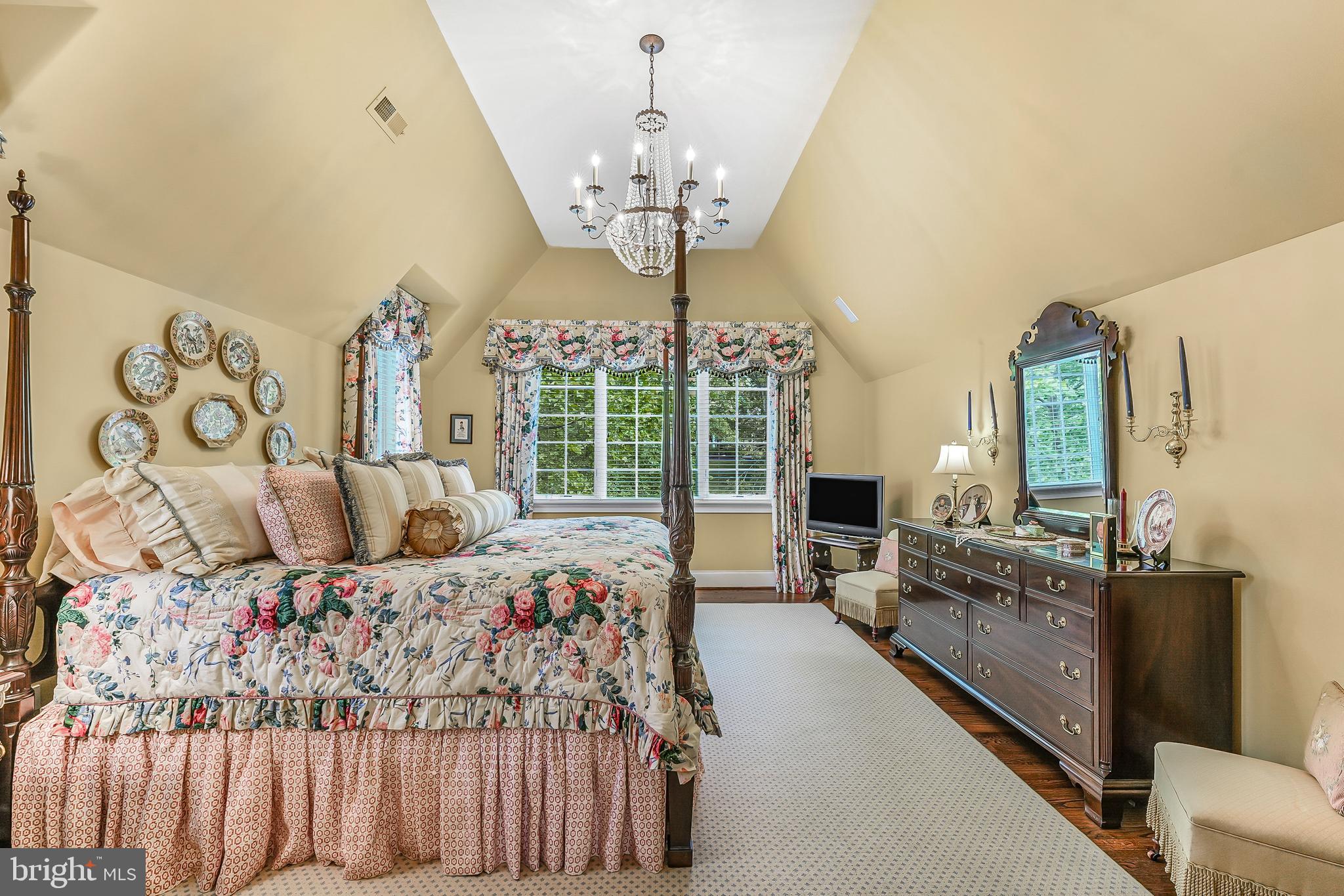 HAVERFORD RESERVE - Residential