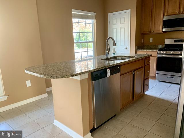 EASTON VILLAGE - Residential