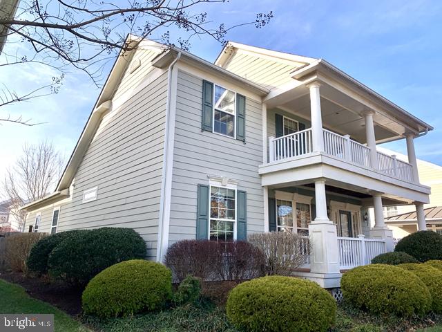 EASTON VILLAGE - Residential