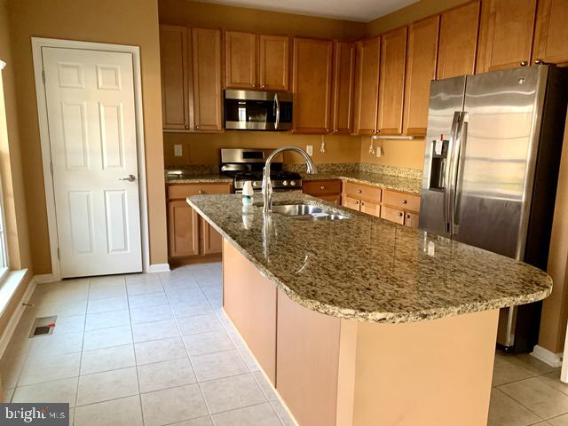 EASTON VILLAGE - Residential