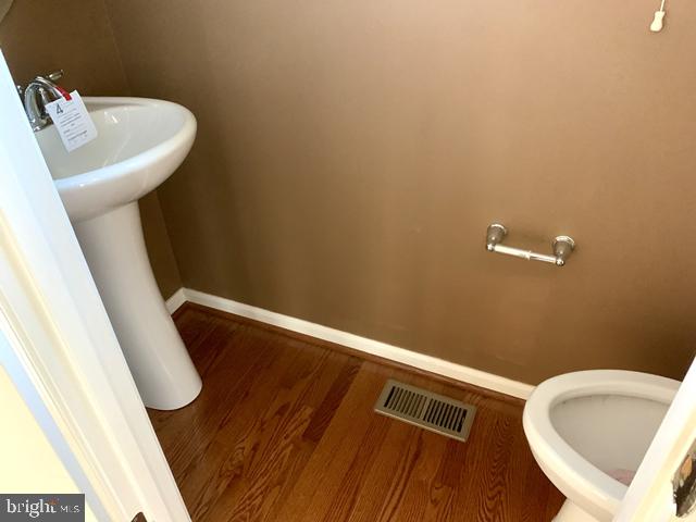 EASTON VILLAGE - Residential