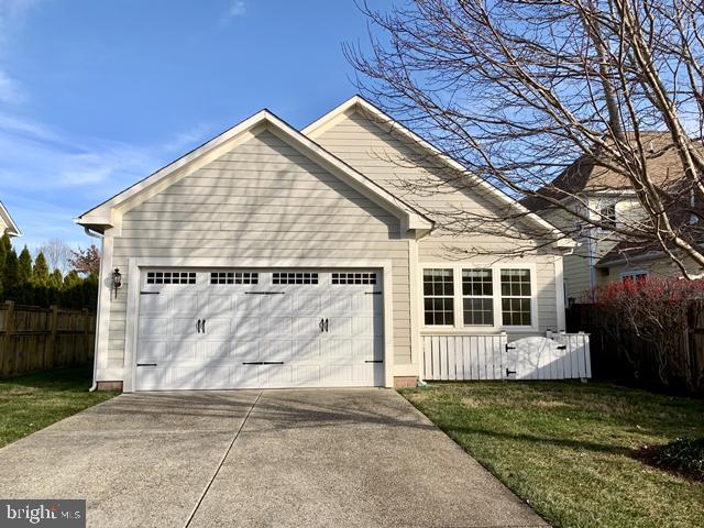 EASTON VILLAGE - Residential