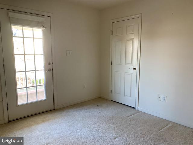 EASTON VILLAGE - Residential