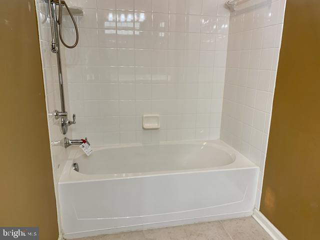 EASTON VILLAGE - Residential