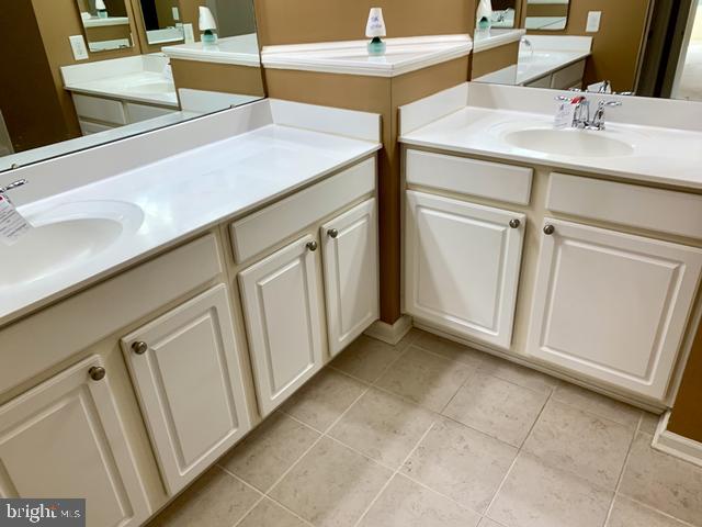 EASTON VILLAGE - Residential