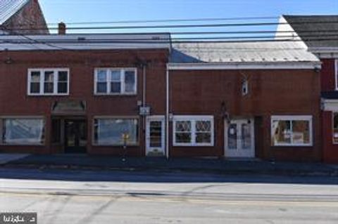 Multifamily For Sale - 107 Lincoln Way East Way<br/> Fulton County, MCCONNELLSBURG, PA 17233