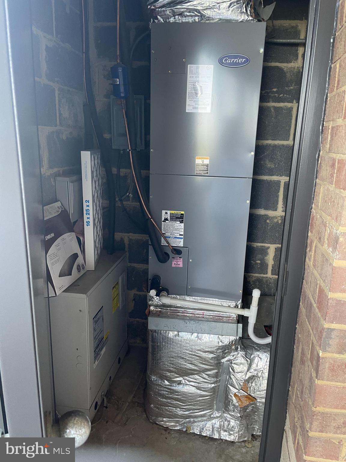 ROTONDA - Residential Lease