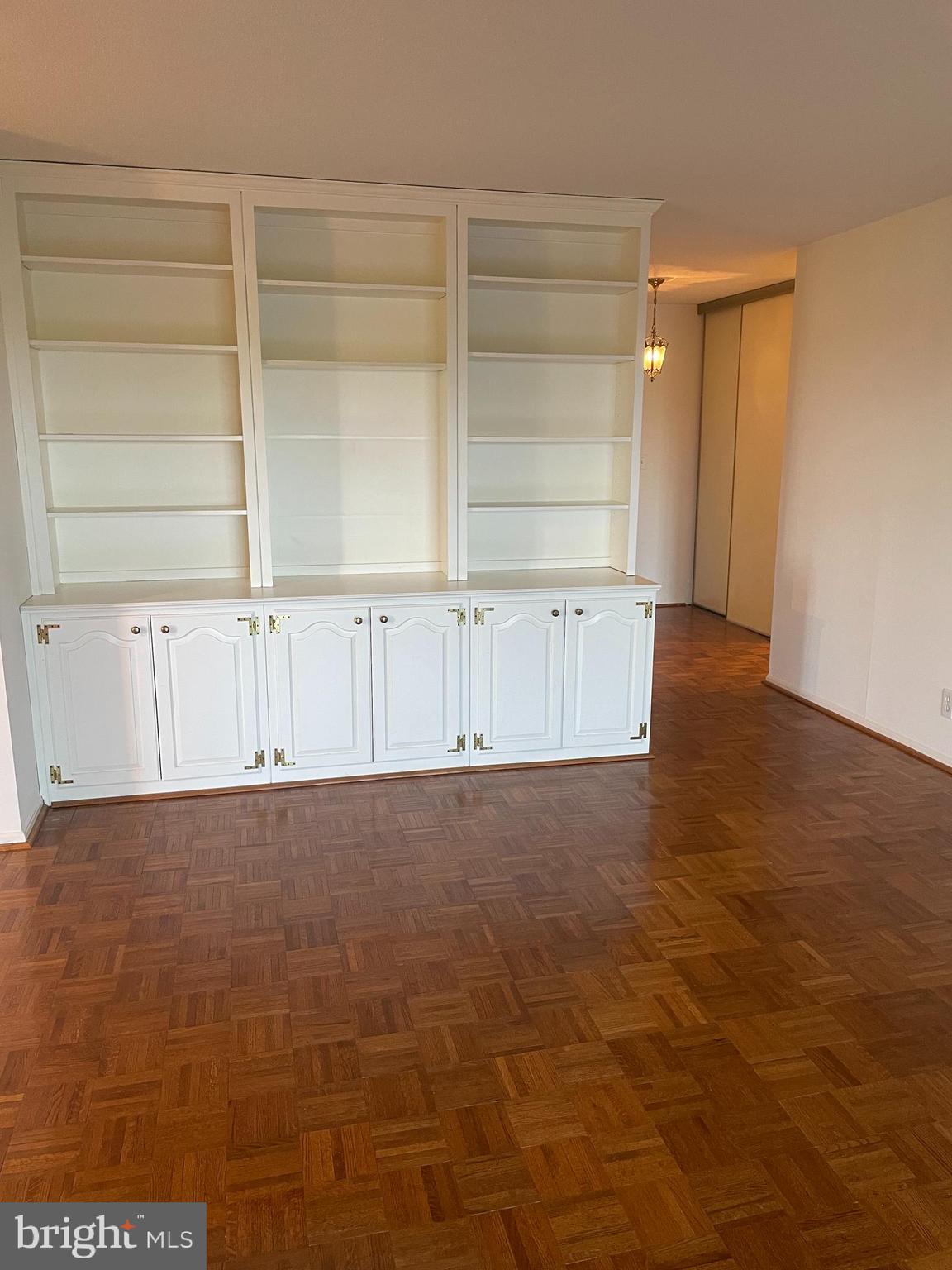 ROTONDA - Residential Lease