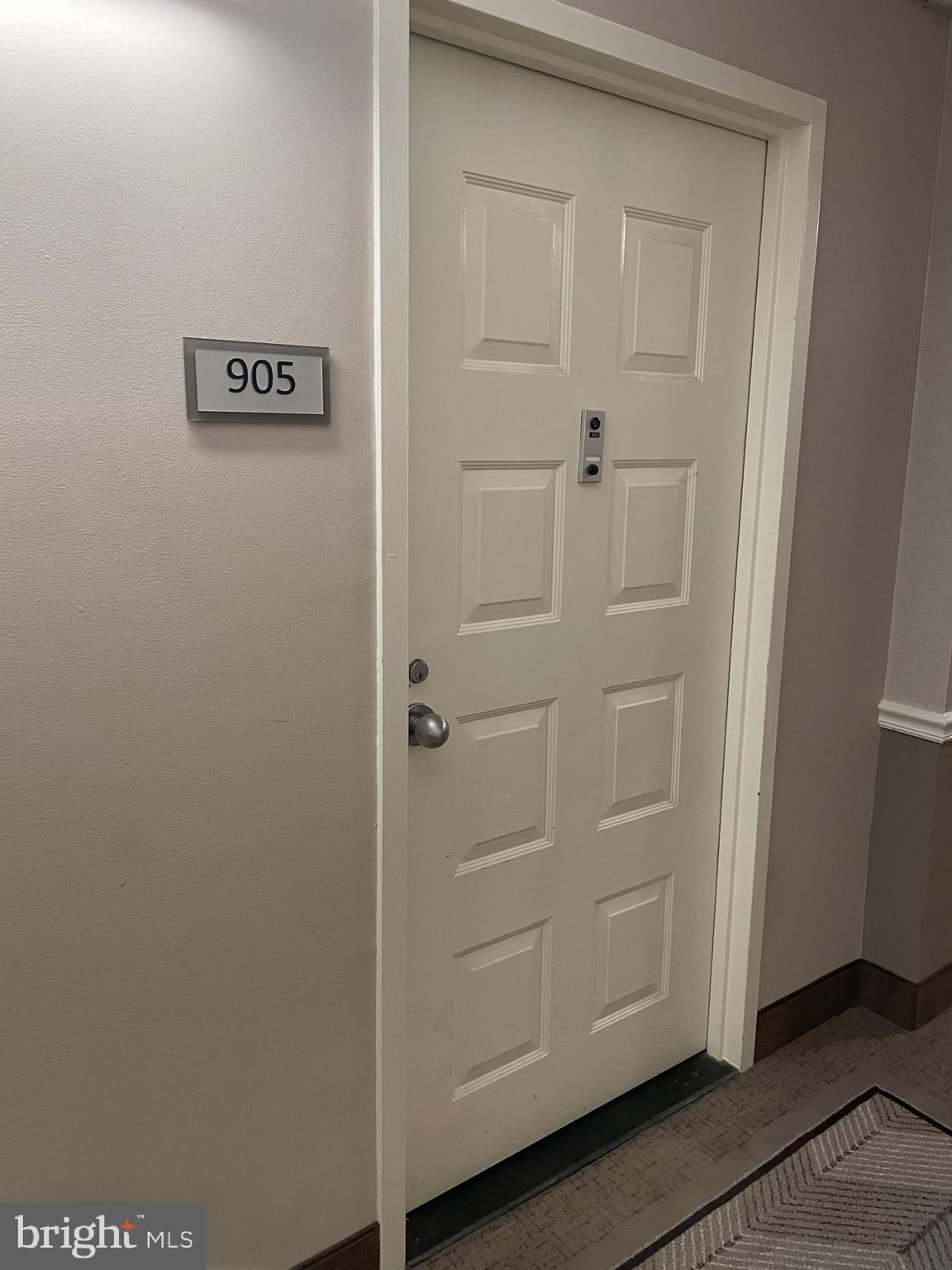 ROTONDA - Residential Lease