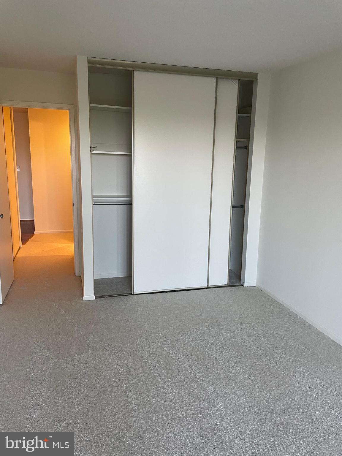 ROTONDA - Residential Lease