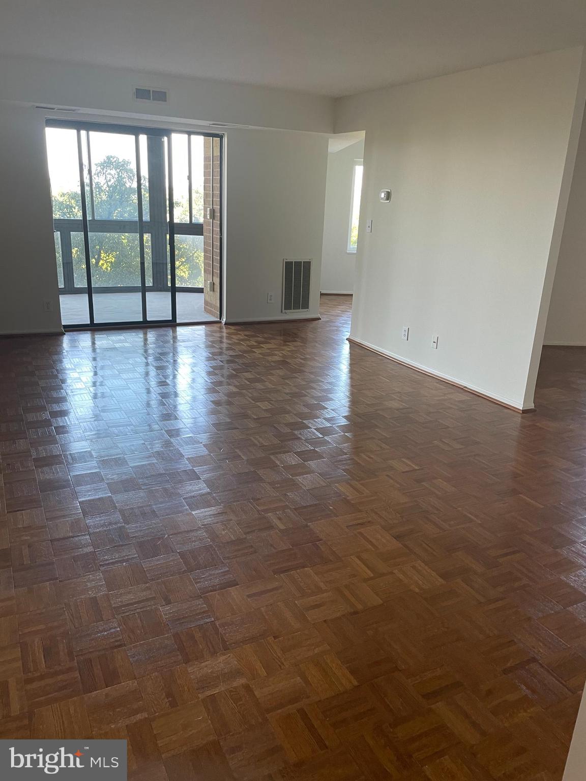 ROTONDA - Residential Lease