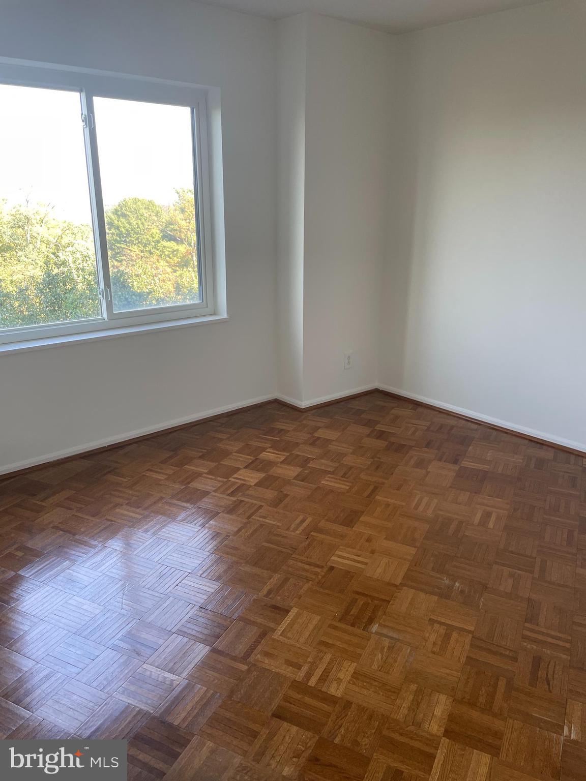 ROTONDA - Residential Lease