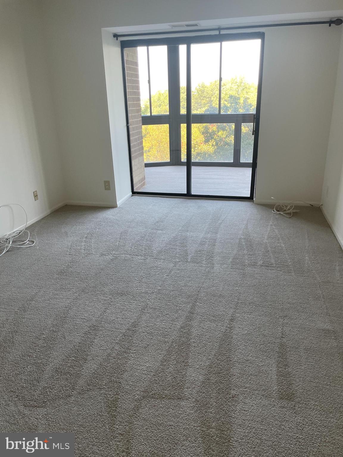 ROTONDA - Residential Lease