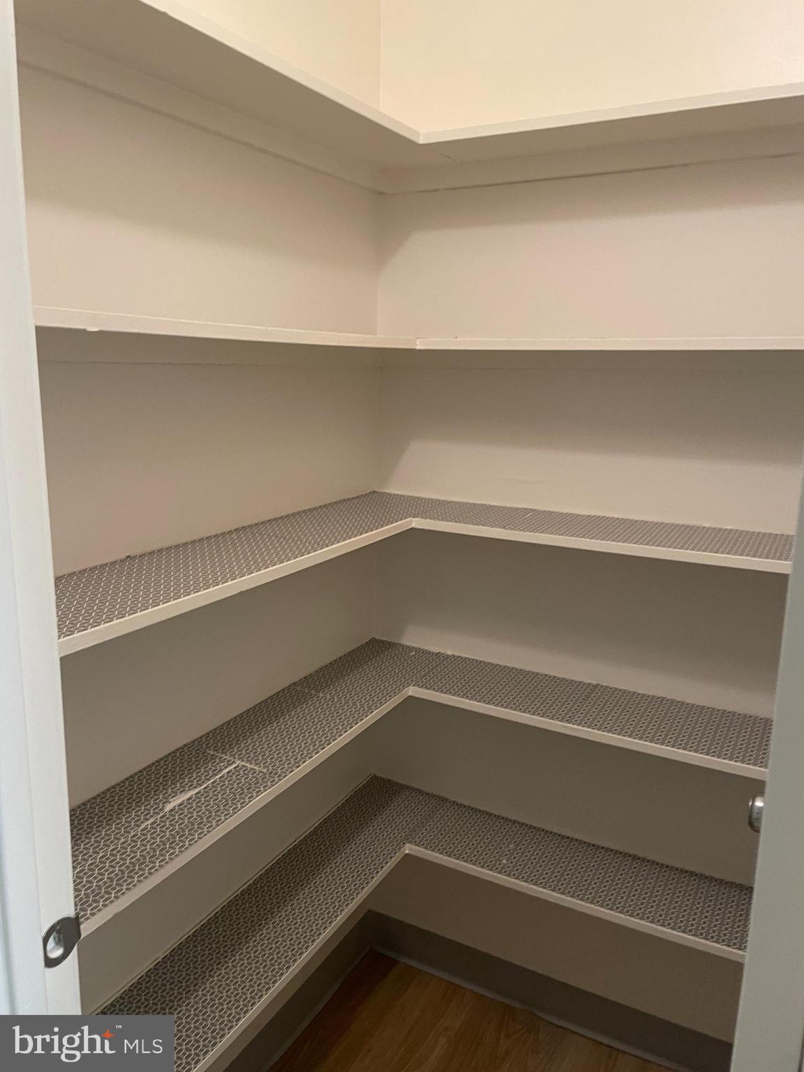 ROTONDA - Residential Lease