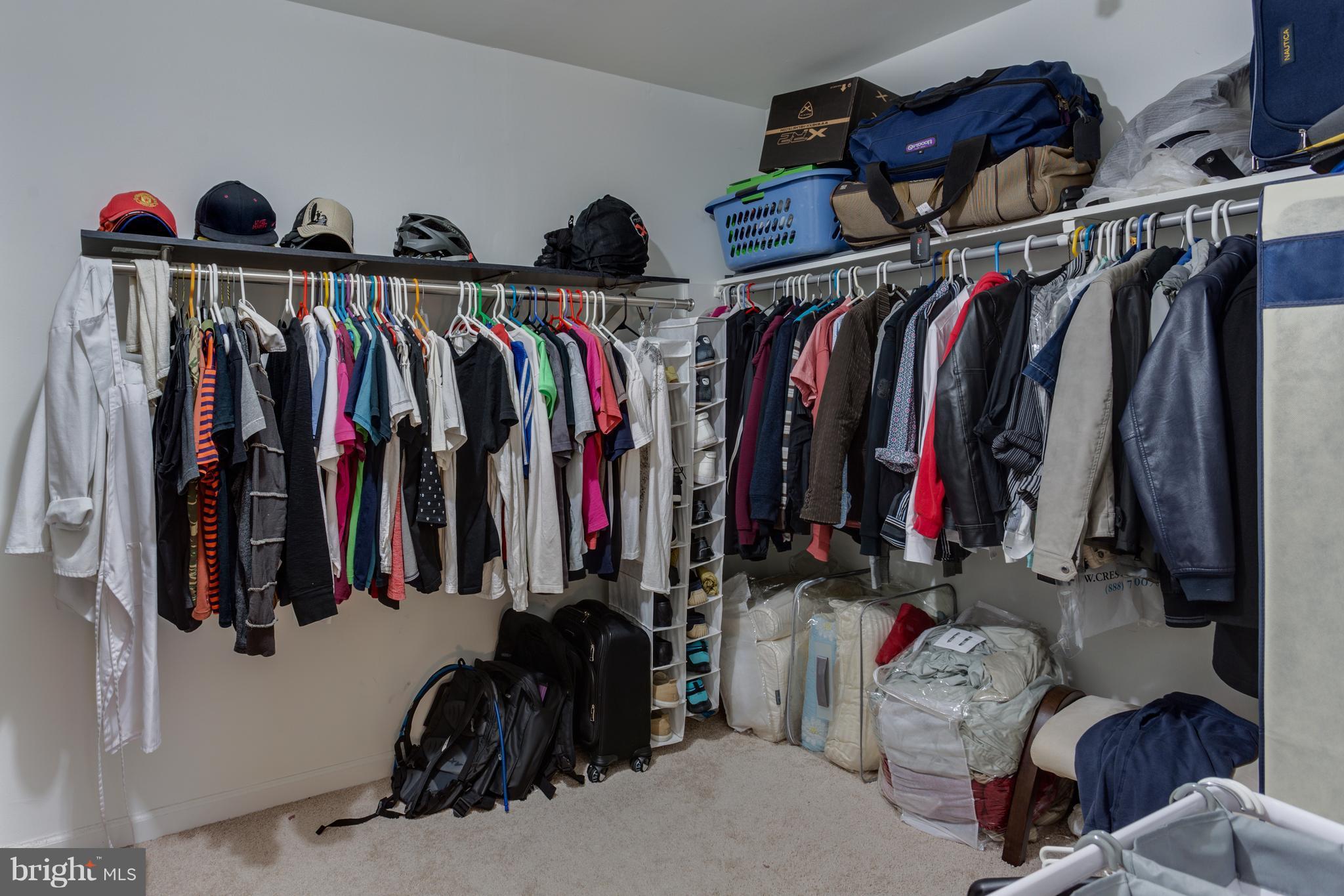 NORMANDIE ON THE LAKE II - Residential