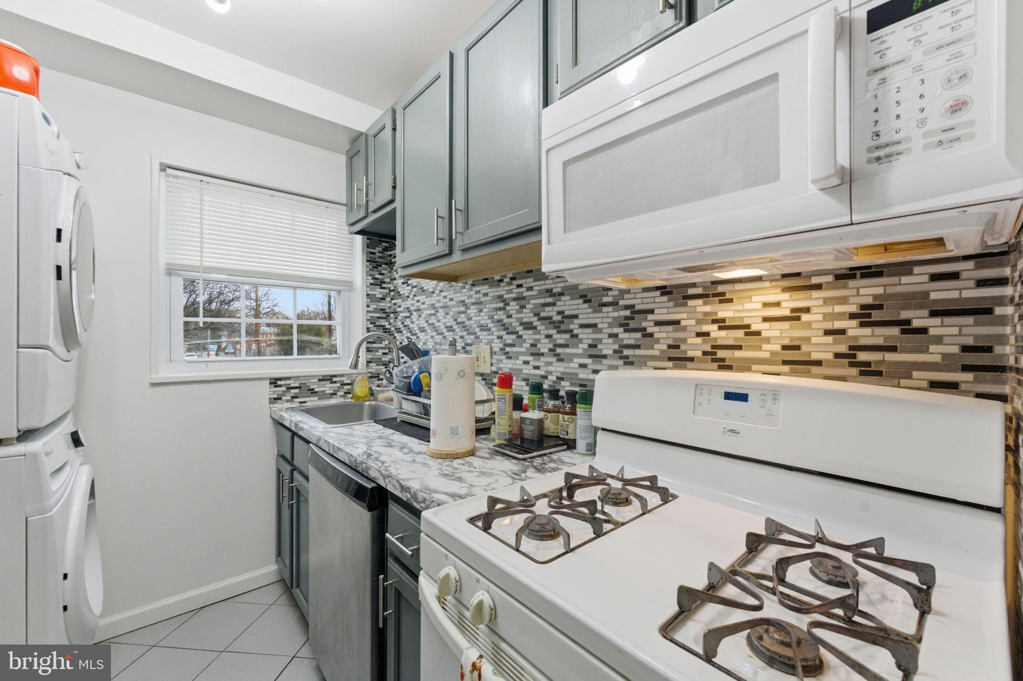 FARRINGTON PLACE - Residential