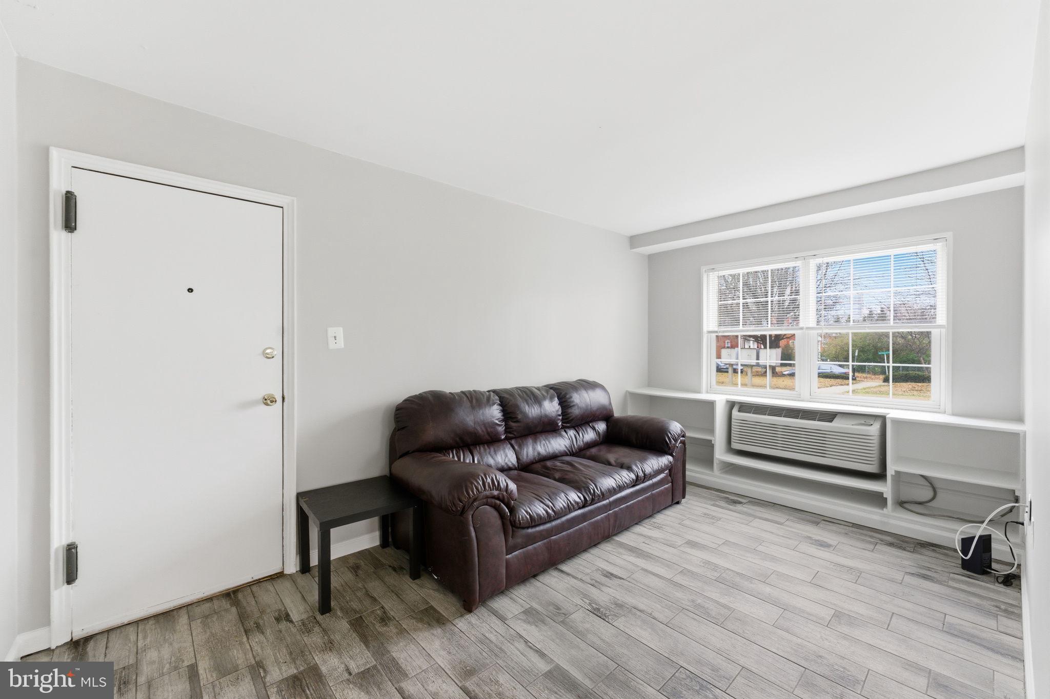 FARRINGTON PLACE - Residential