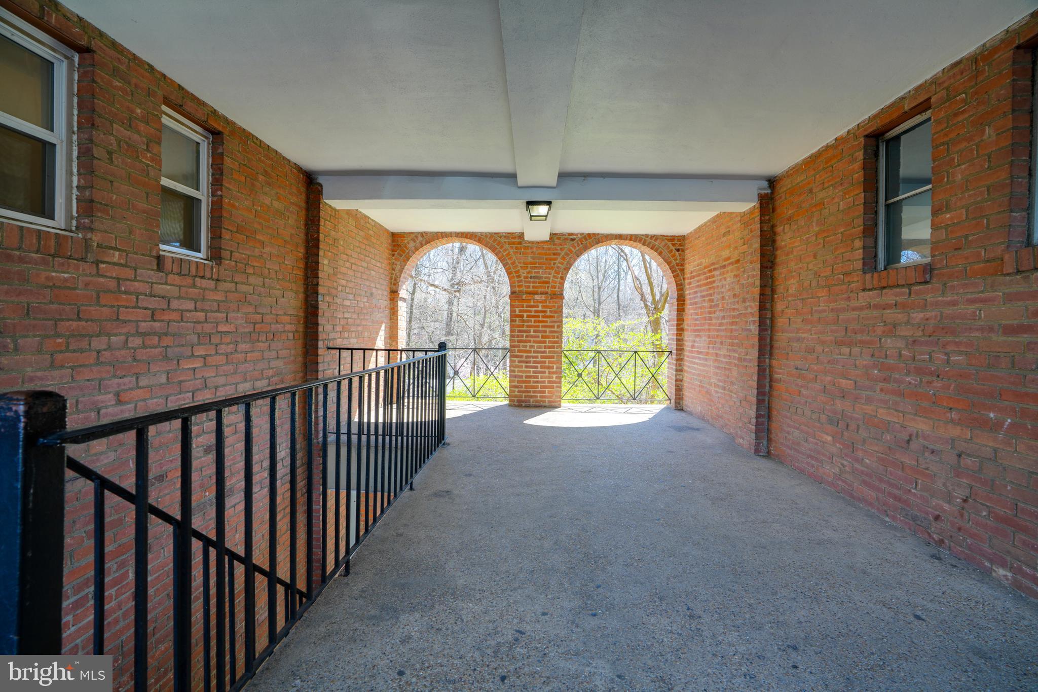 FREDERICK COURTS - Residential Lease