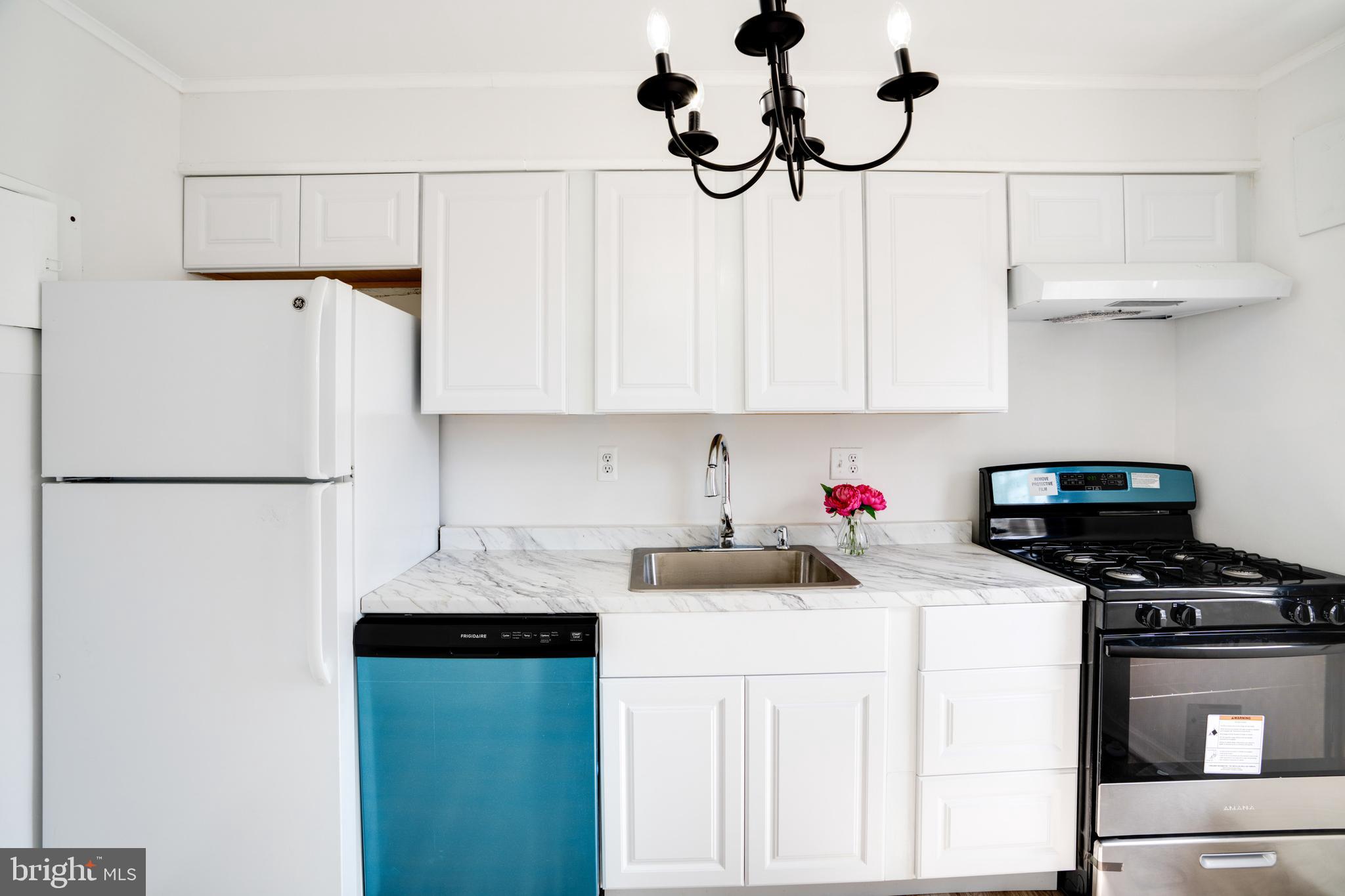 FREDERICK COURTS - Residential Lease