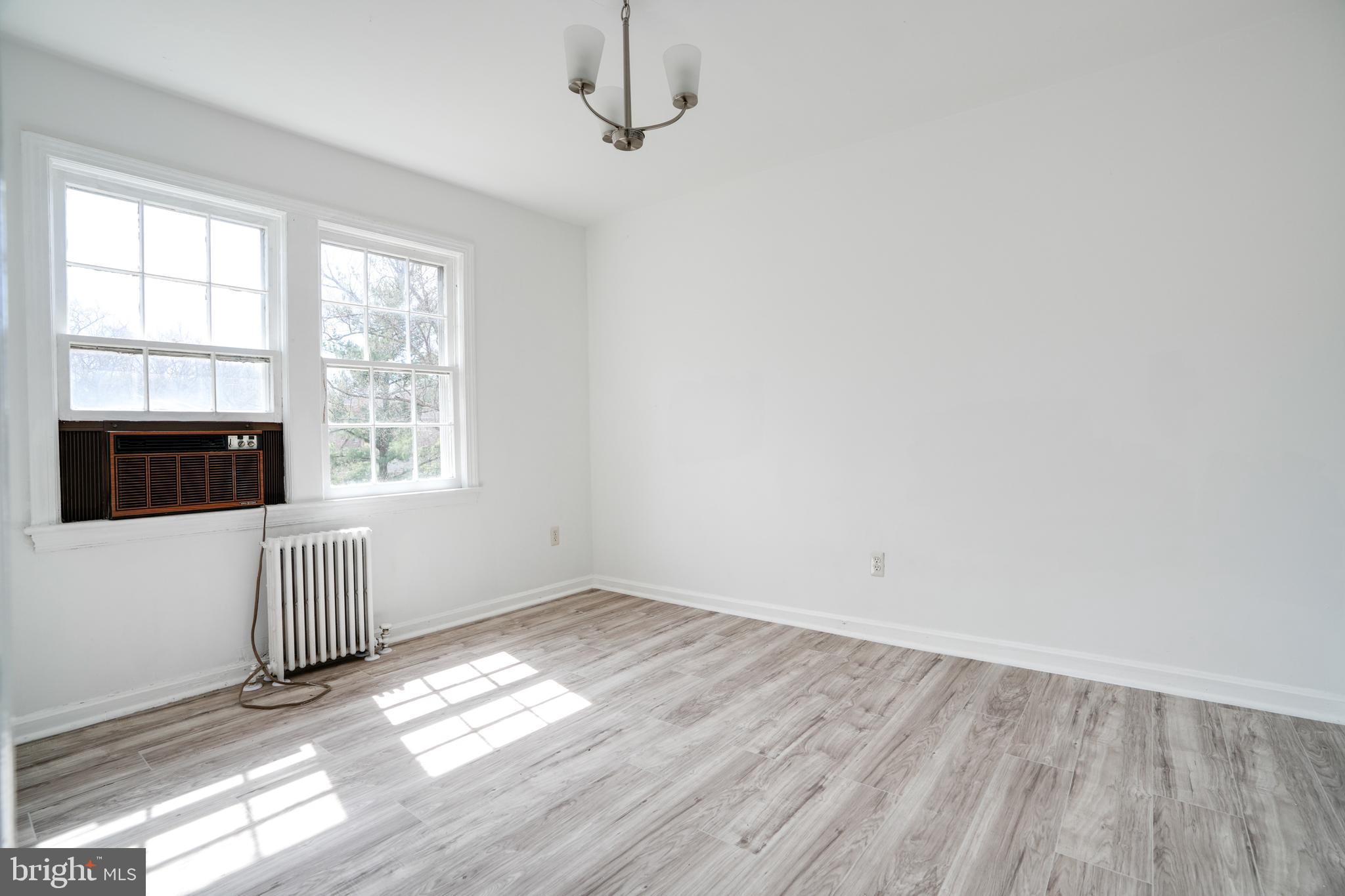 FREDERICK COURTS - Residential Lease