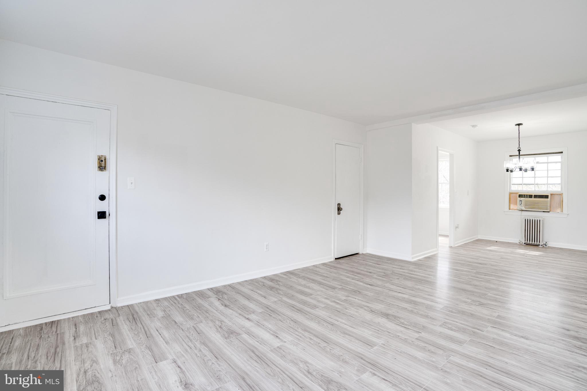 FREDERICK COURTS - Residential Lease