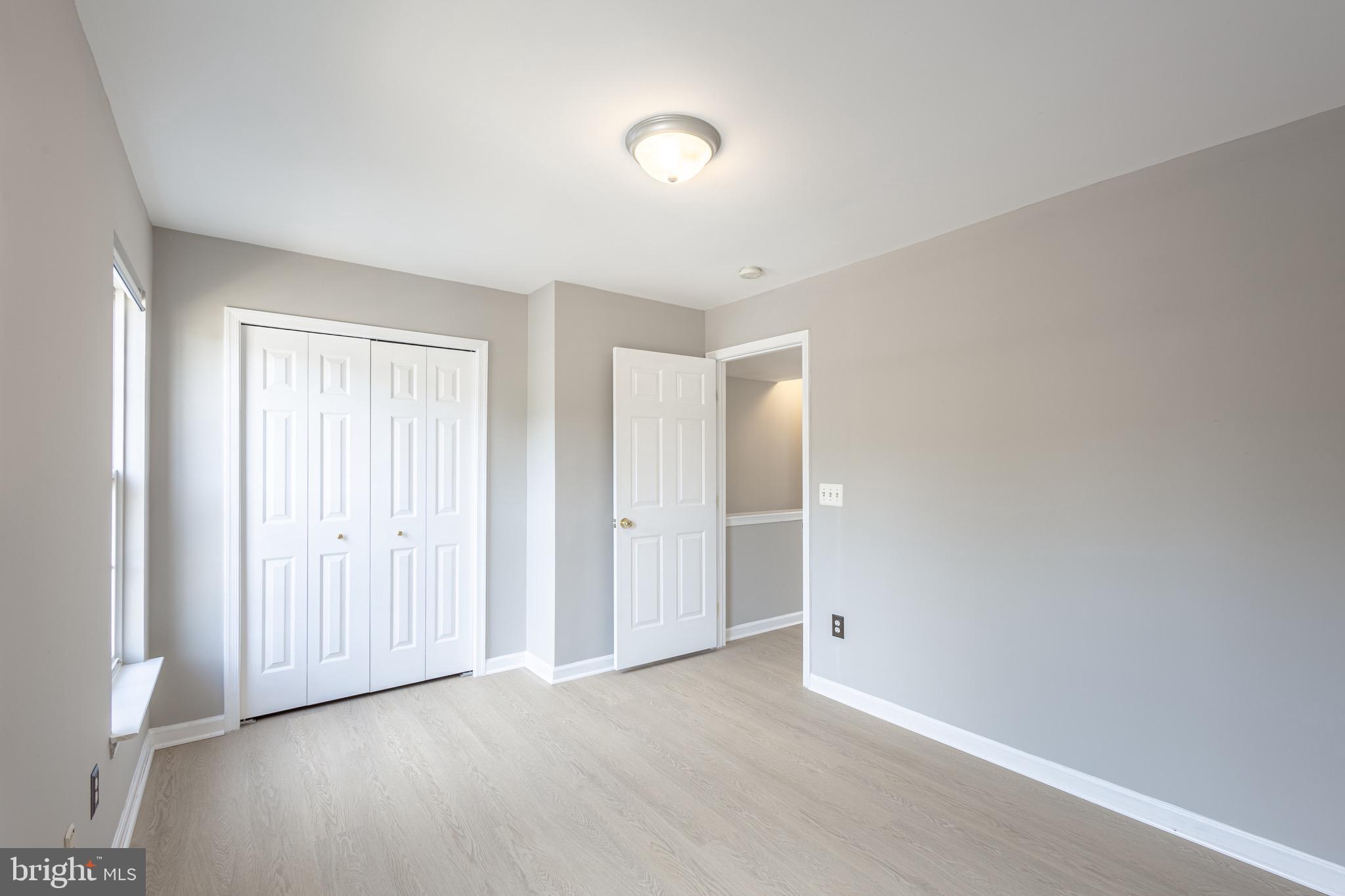 ASHBURN VILLAGE - Residential Lease