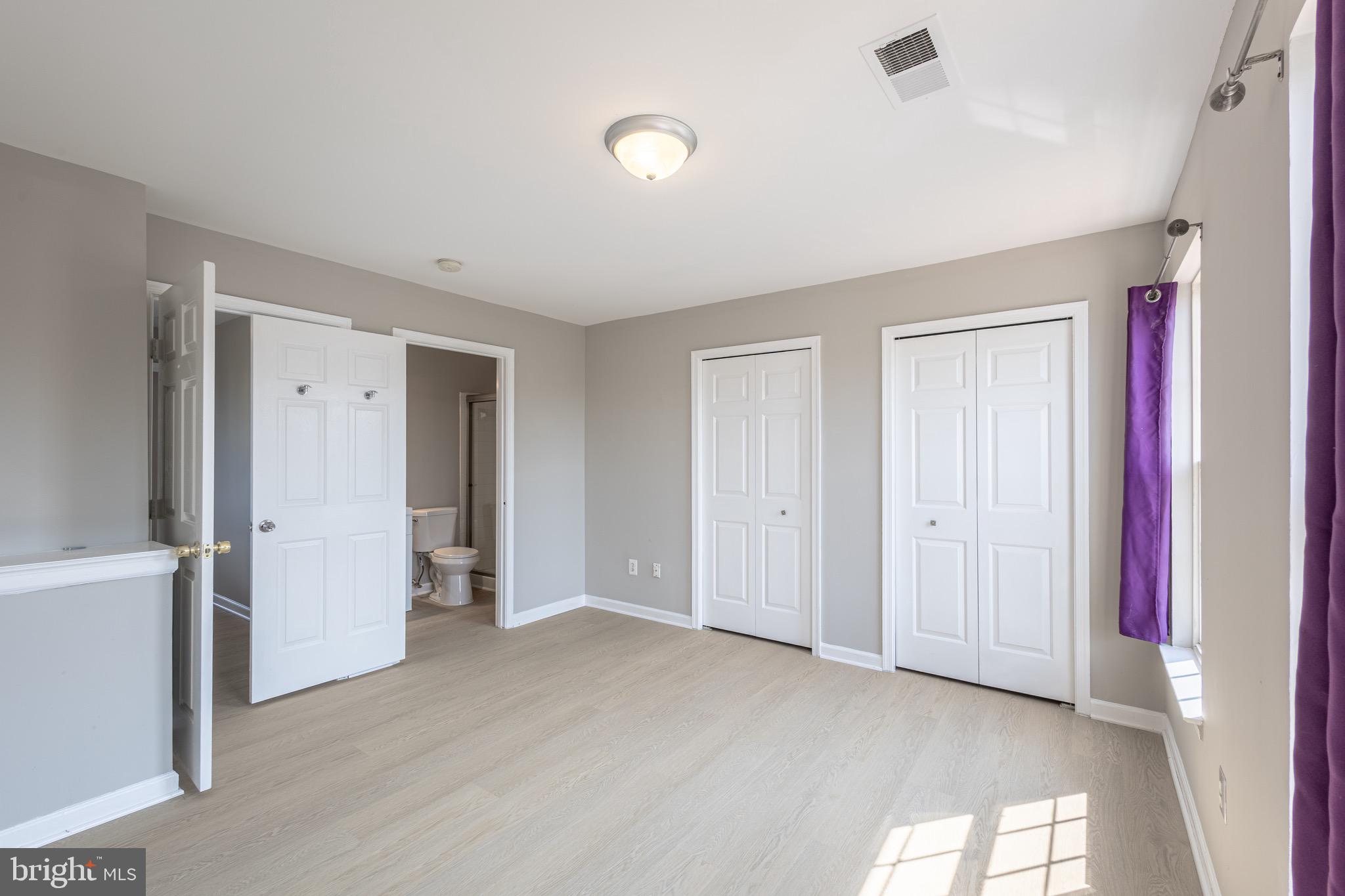 ASHBURN VILLAGE - Residential Lease