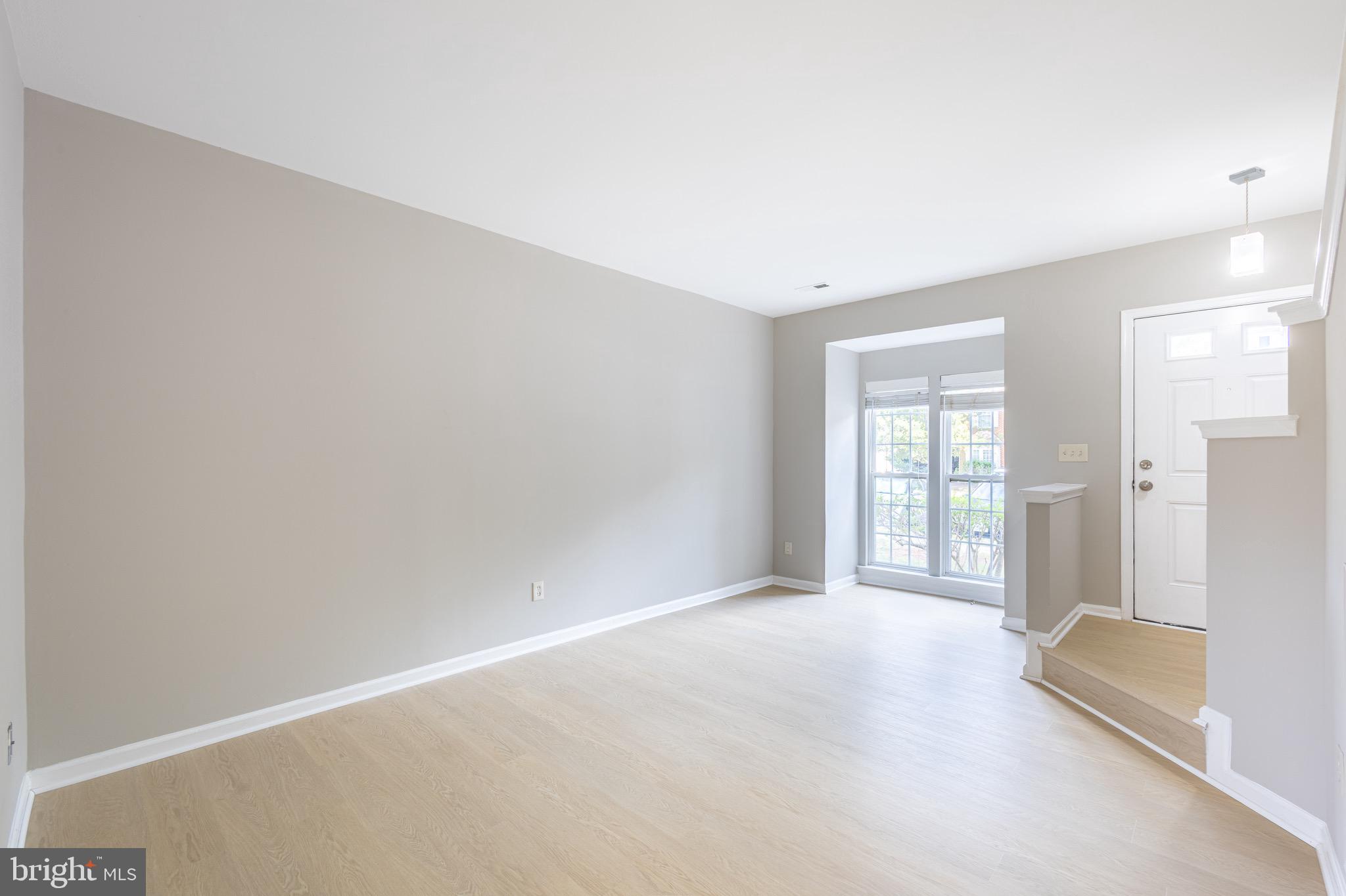 ASHBURN VILLAGE - Residential Lease