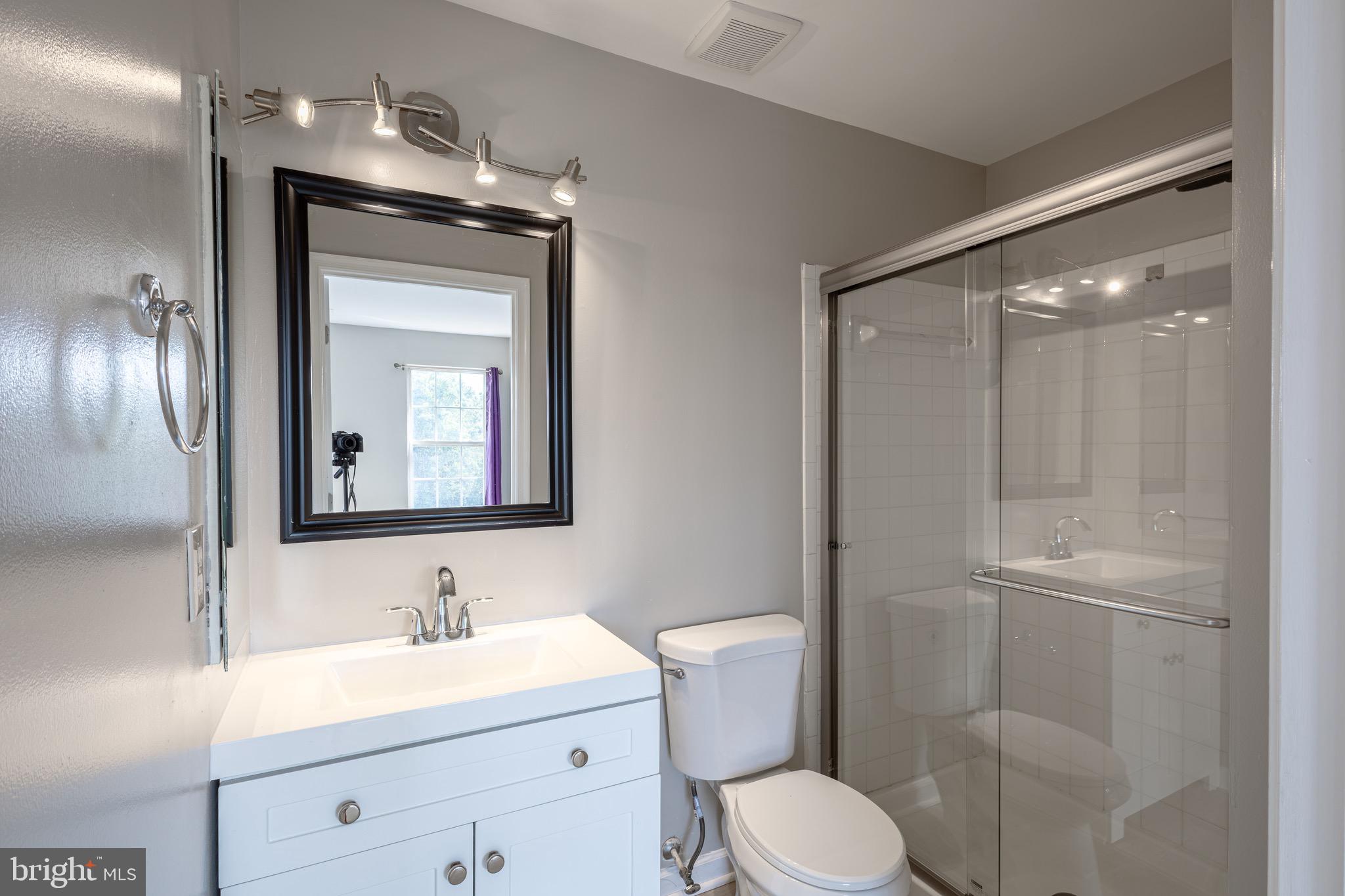 ASHBURN VILLAGE - Residential Lease