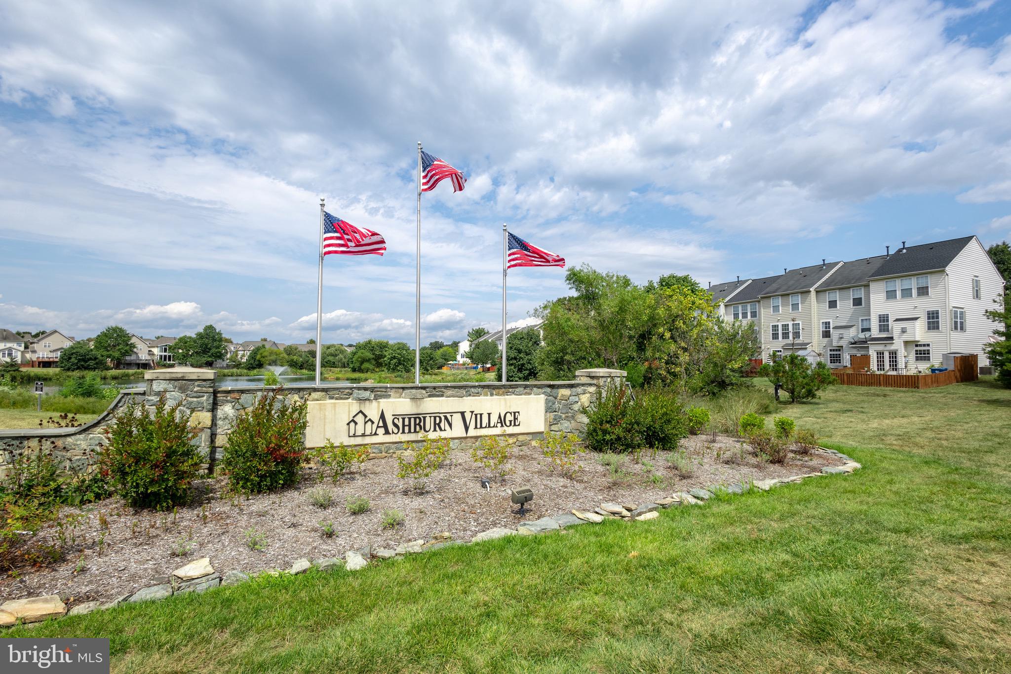 ASHBURN VILLAGE - Residential Lease