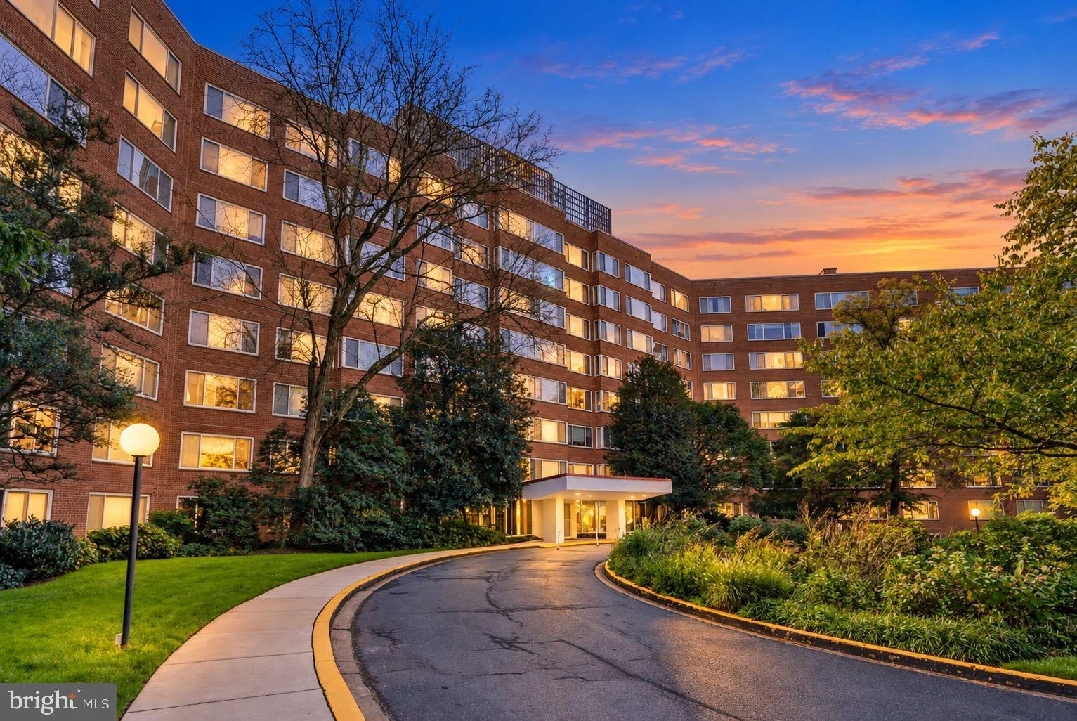4000 Tunlaw Road NW Unit 318
