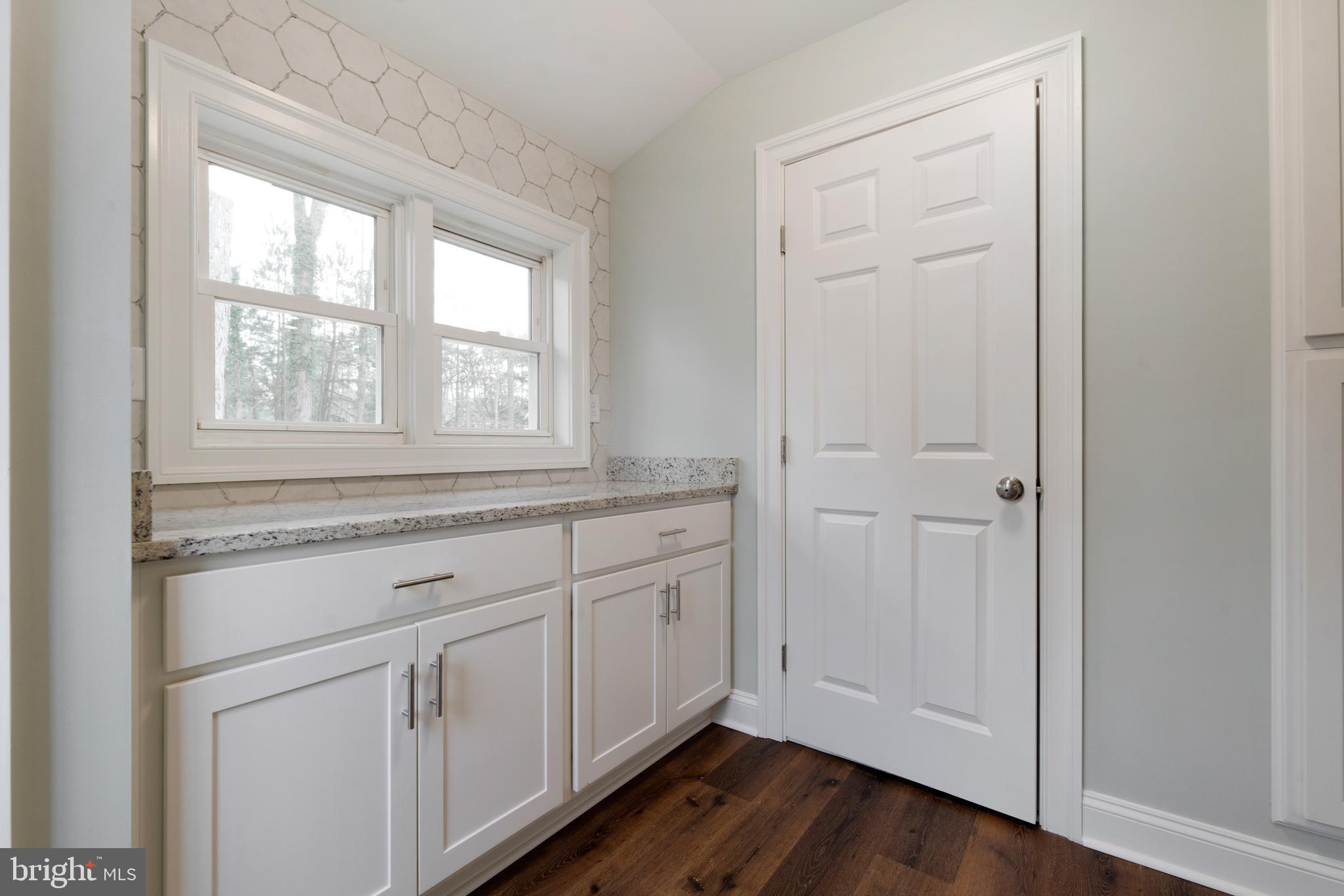 ROCK HALL - Residential