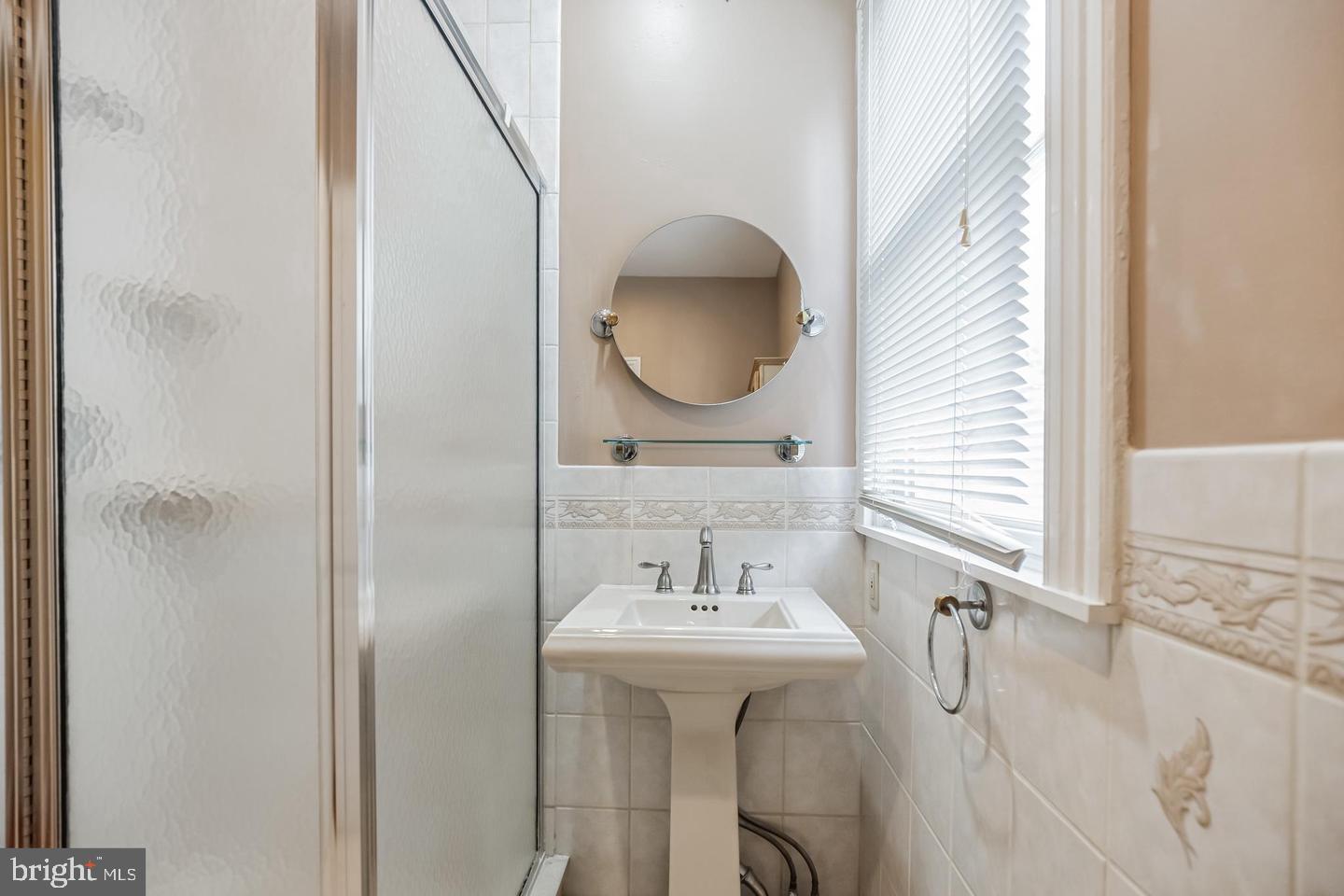 ELKINS PARK - Residential Lease