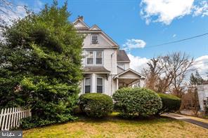 ELKINS PARK - Residential Lease