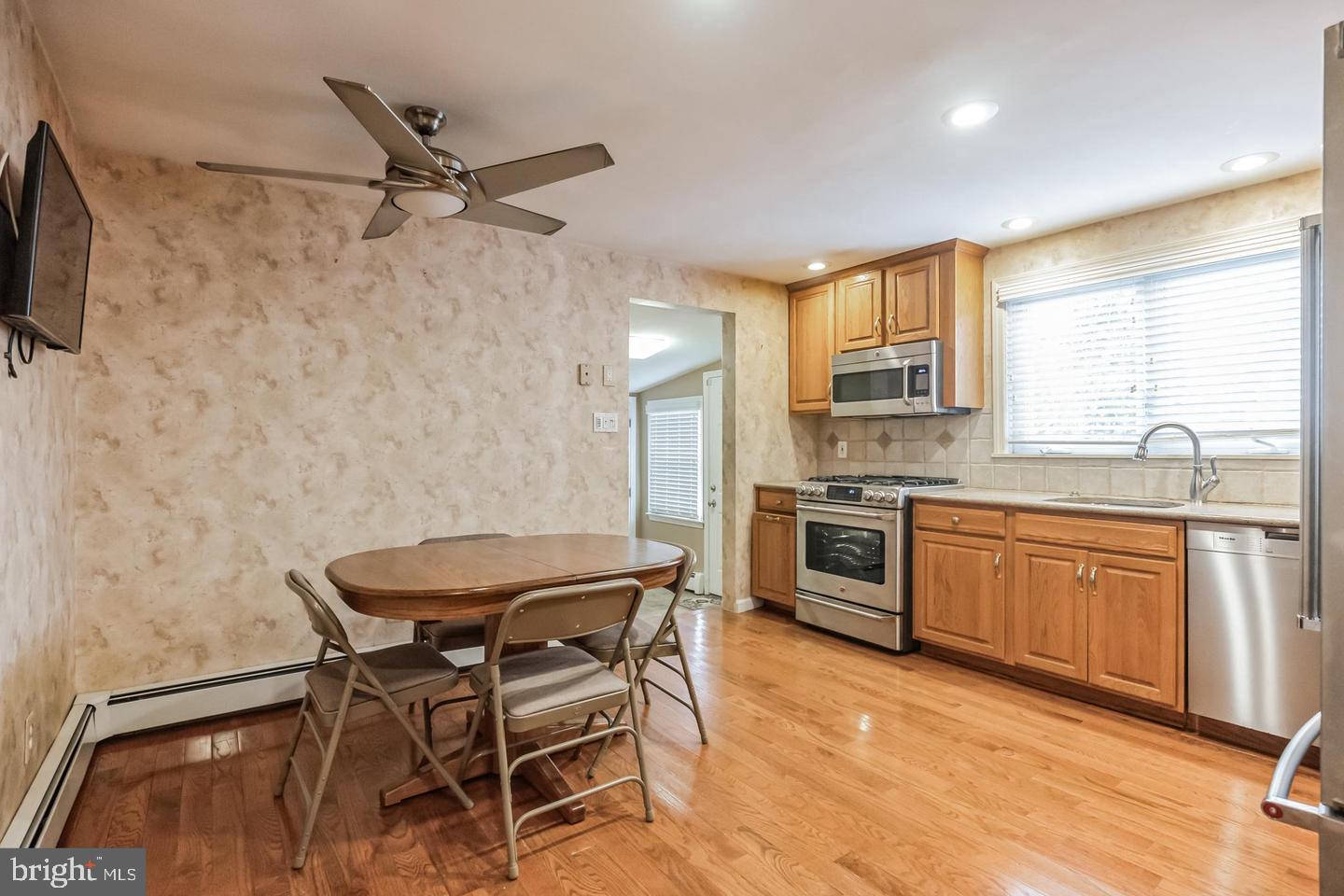 ELKINS PARK - Residential Lease