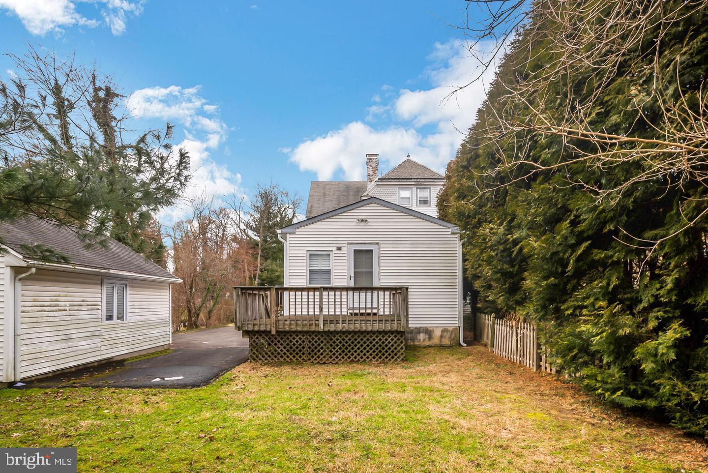 ELKINS PARK - Residential Lease