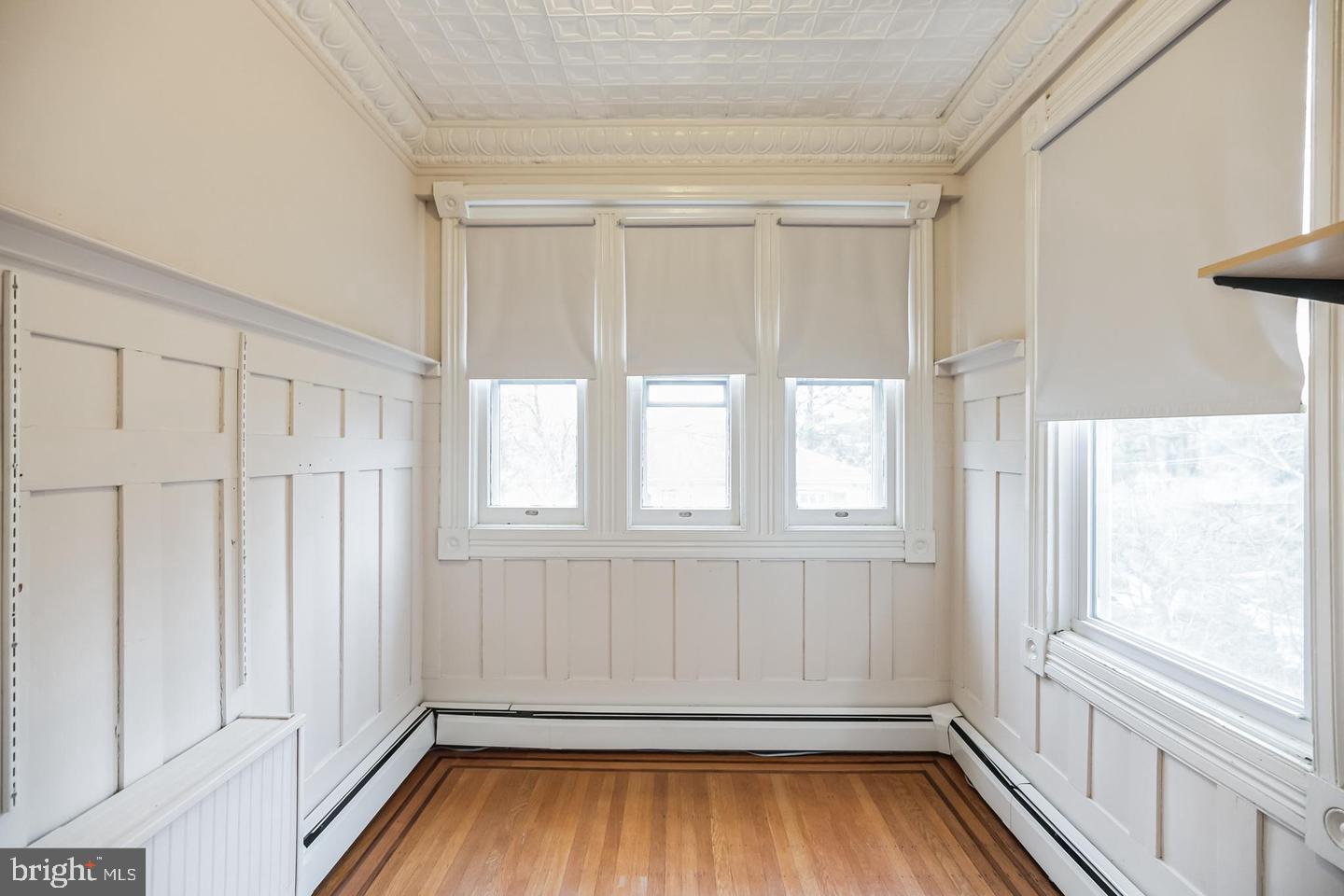 ELKINS PARK - Residential Lease