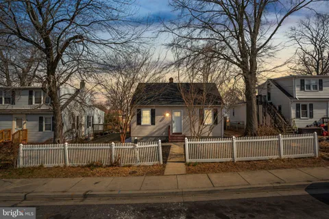 108 New Jersey Avenue NW, Glen Burnie, MD 21061 - MLS#: MDAA2105608