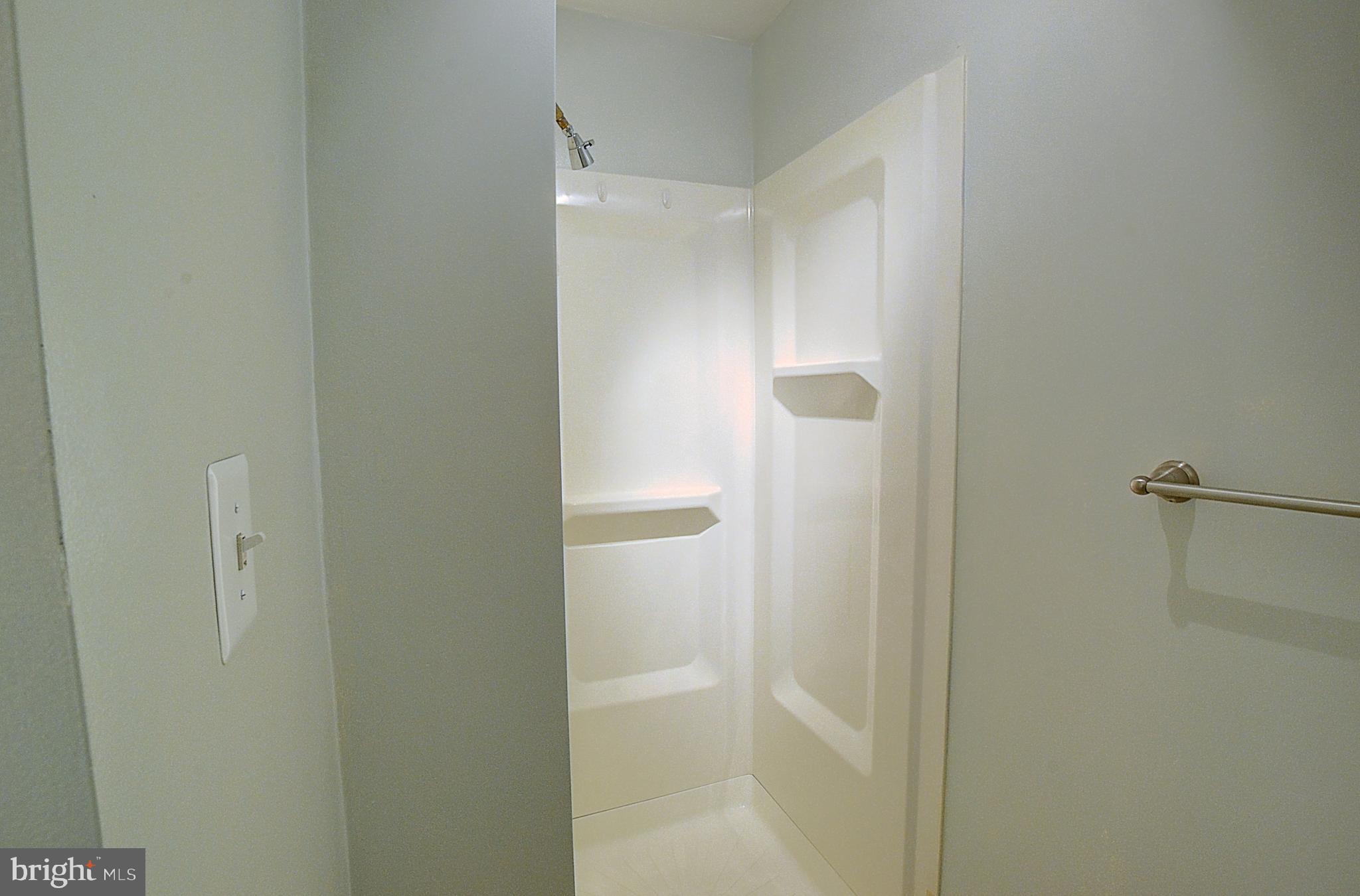 BEL PRE MANOR - Residential