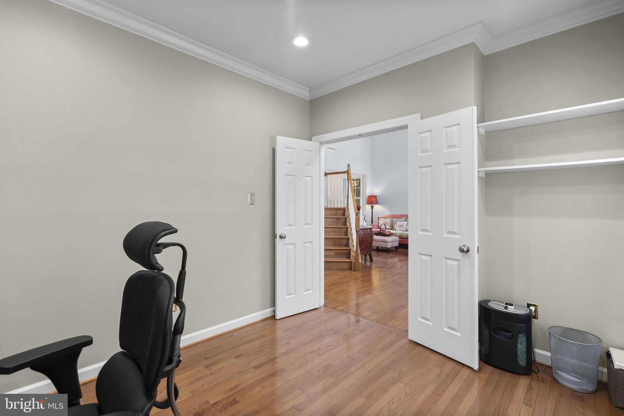 WINDY KNOLLS - Residential