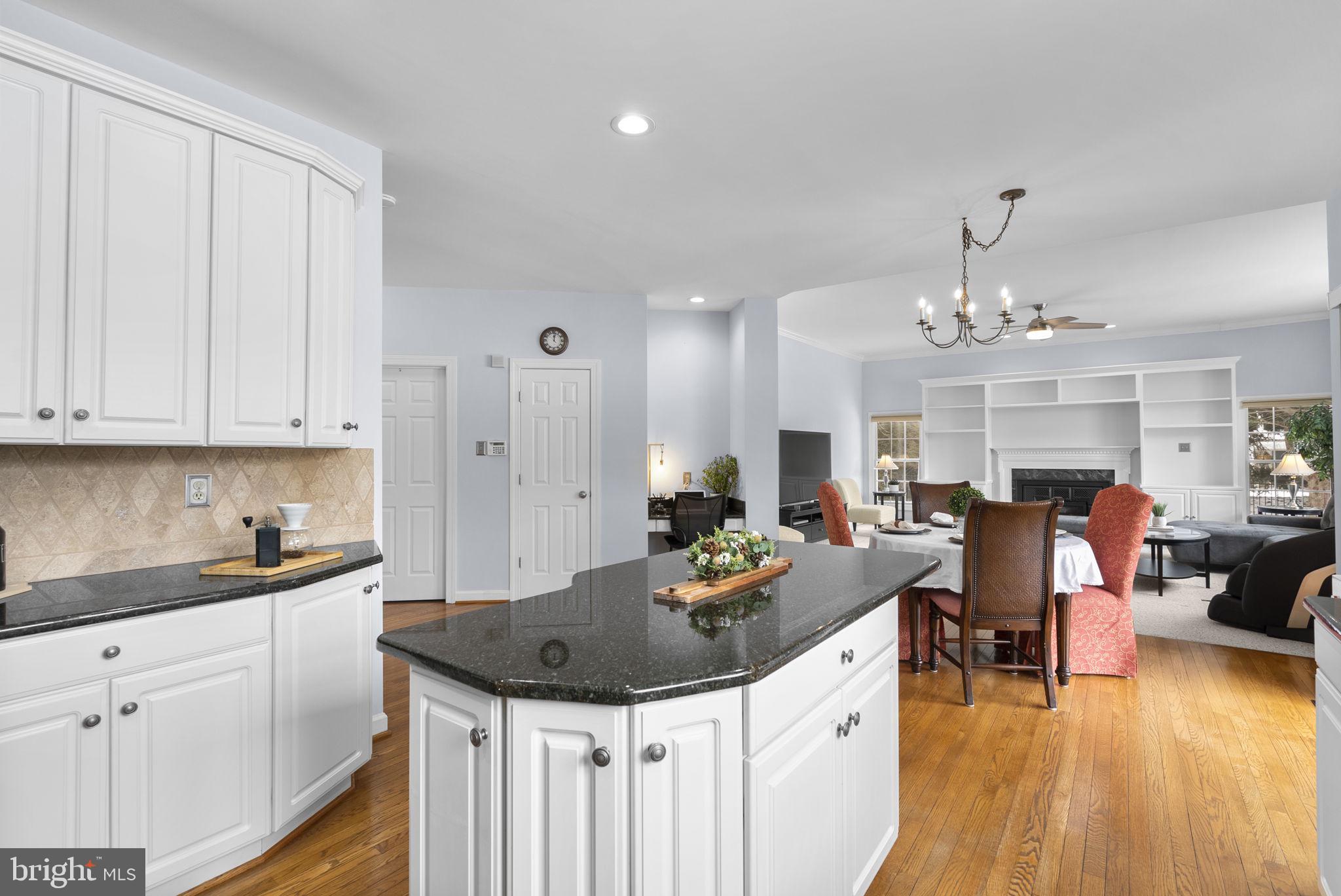 WINDY KNOLLS - Residential