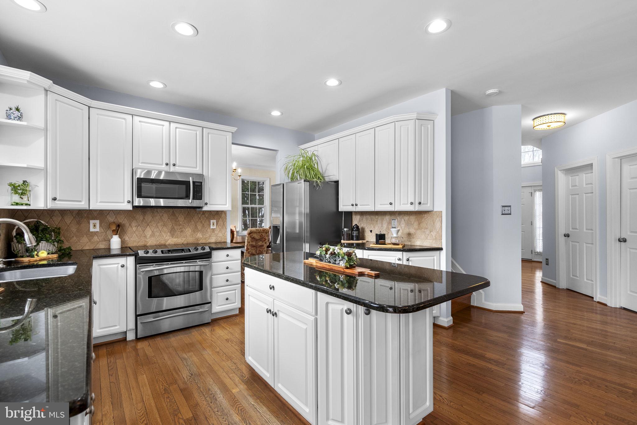 WINDY KNOLLS - Residential