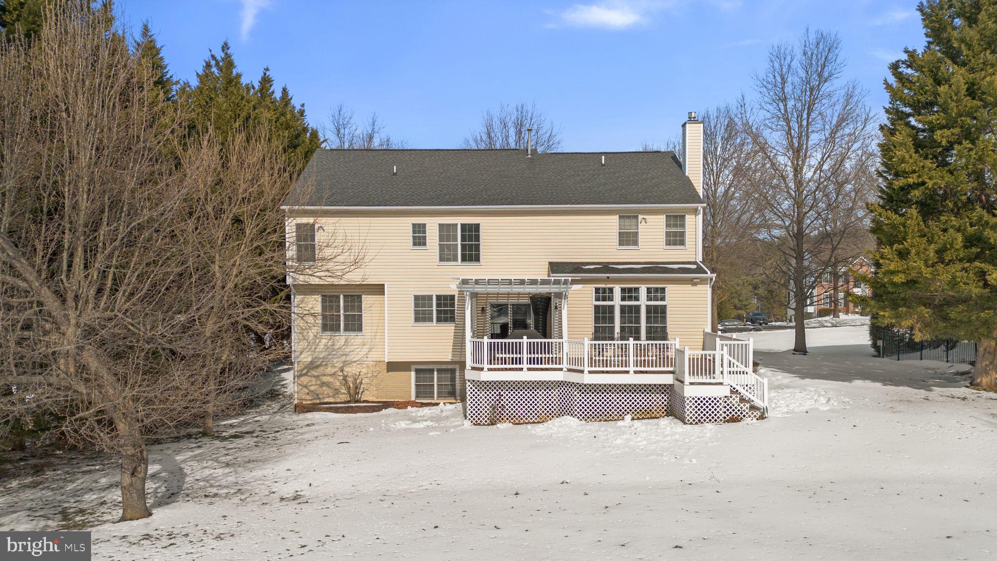 WINDY KNOLLS - Residential